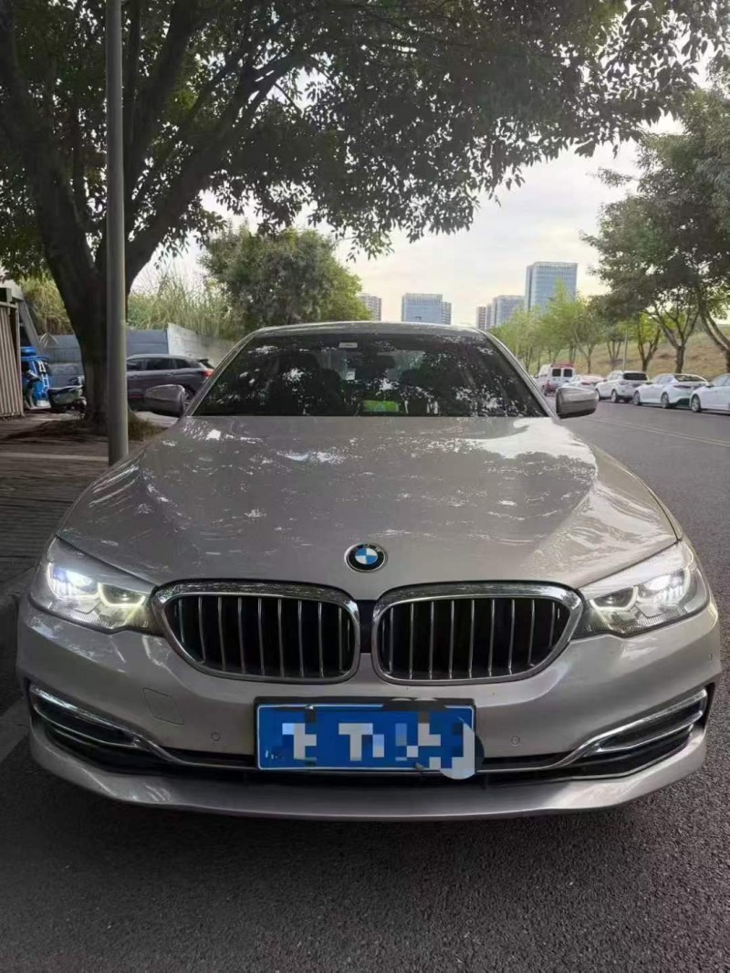 18年重庆市宝马5系