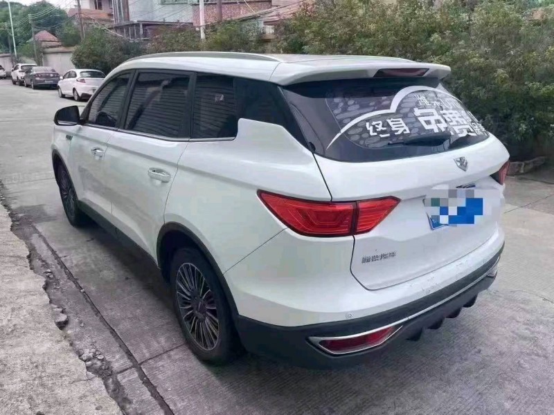 20年宁波潍柴汽车U70