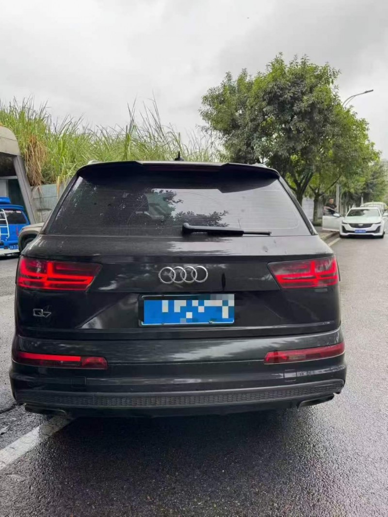 18年重庆市奥迪Q7