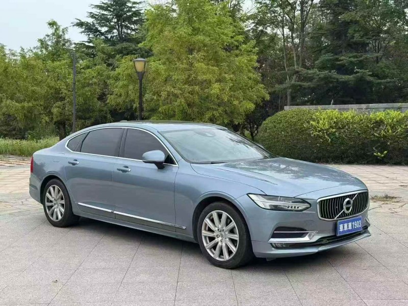 19年青岛沃尔沃S90
