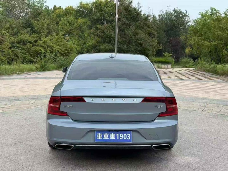 19年青岛沃尔沃S90