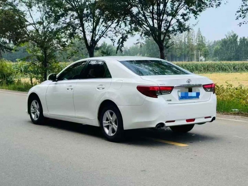 15年徐州丰田锐志