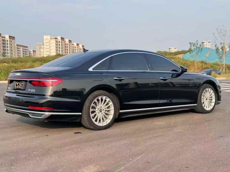 20年邯郸奥迪A8L