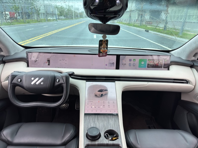 25年盐城智己LS7