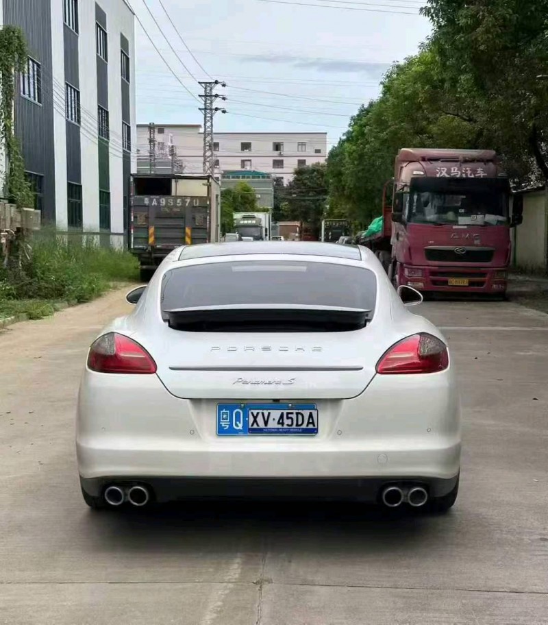 13年广州保时捷帕拉梅拉