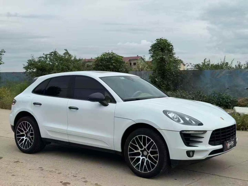 16年东营保时捷Macan