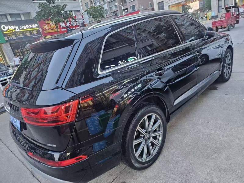 20年武汉奥迪Q7