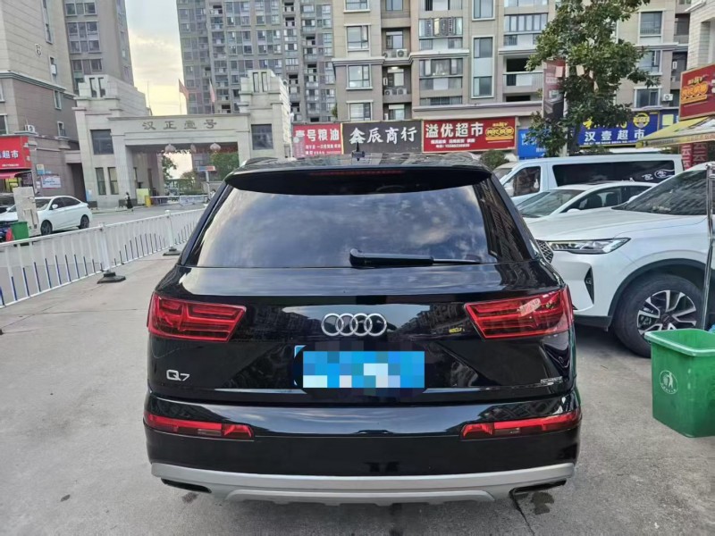 20年武汉奥迪Q7