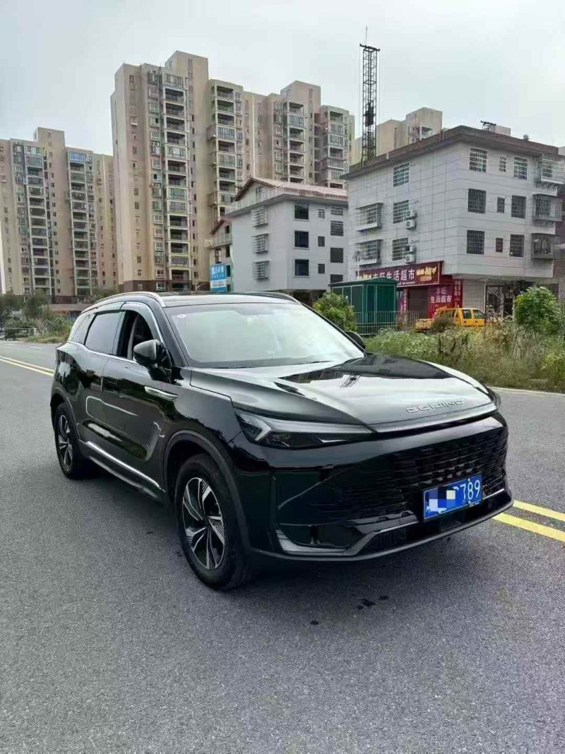 23年邵阳北汽制造X7