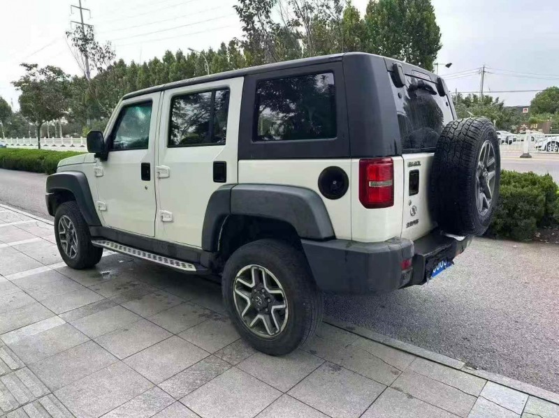 17年东营北京BJ40