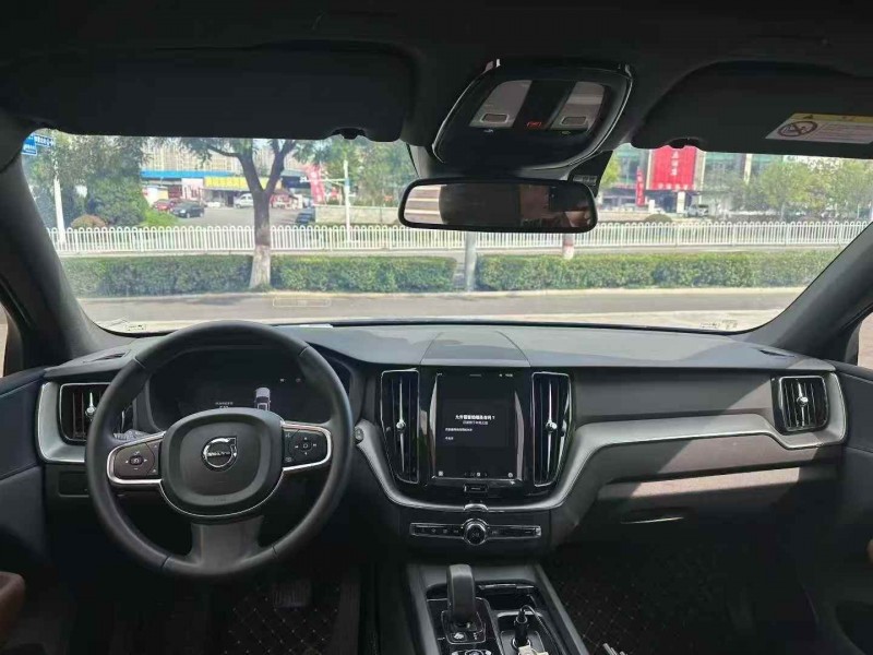 24年青岛沃尔沃XC60