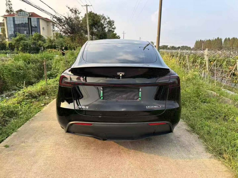 23年宁波特斯拉MODEL Y