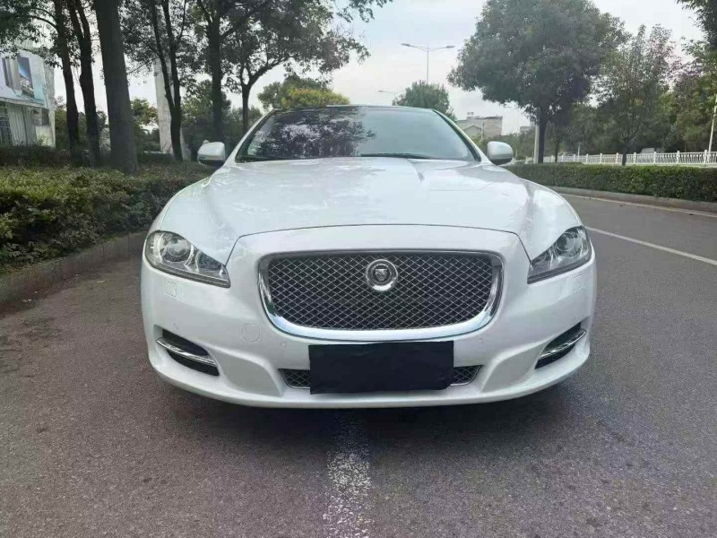 12年岳阳捷豹XJL