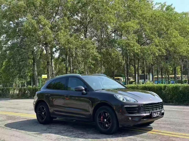 16年枣庄保时捷Macan