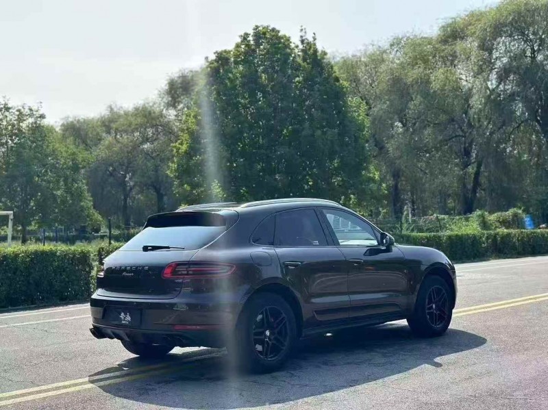 16年枣庄保时捷Macan