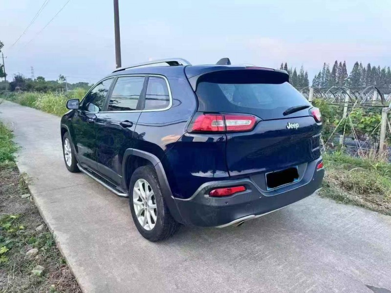 18年宁波Jeep自由光