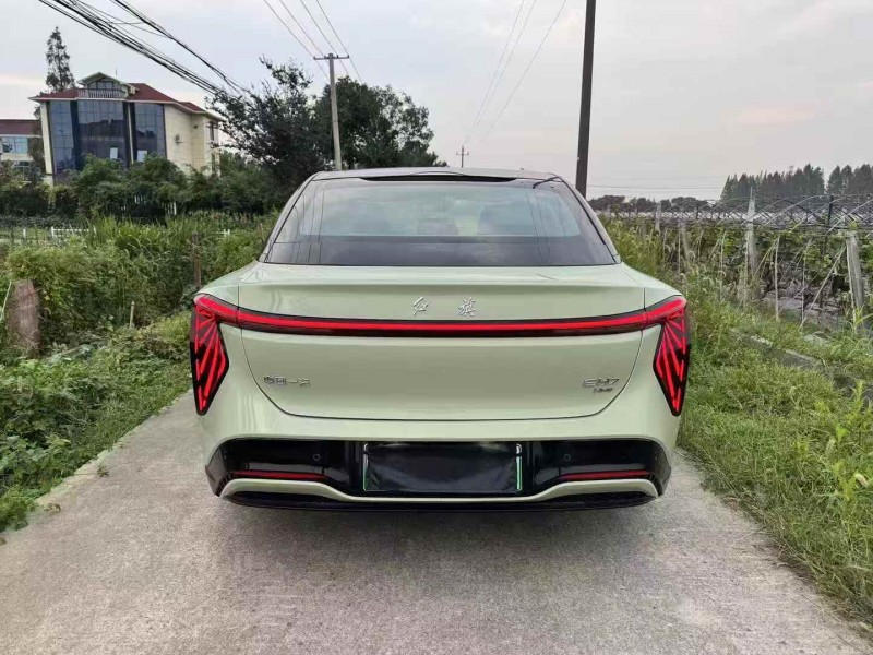 25年宁波红旗EH7