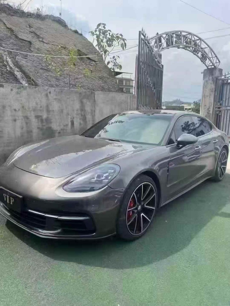 17年邵阳保时捷帕拉梅拉