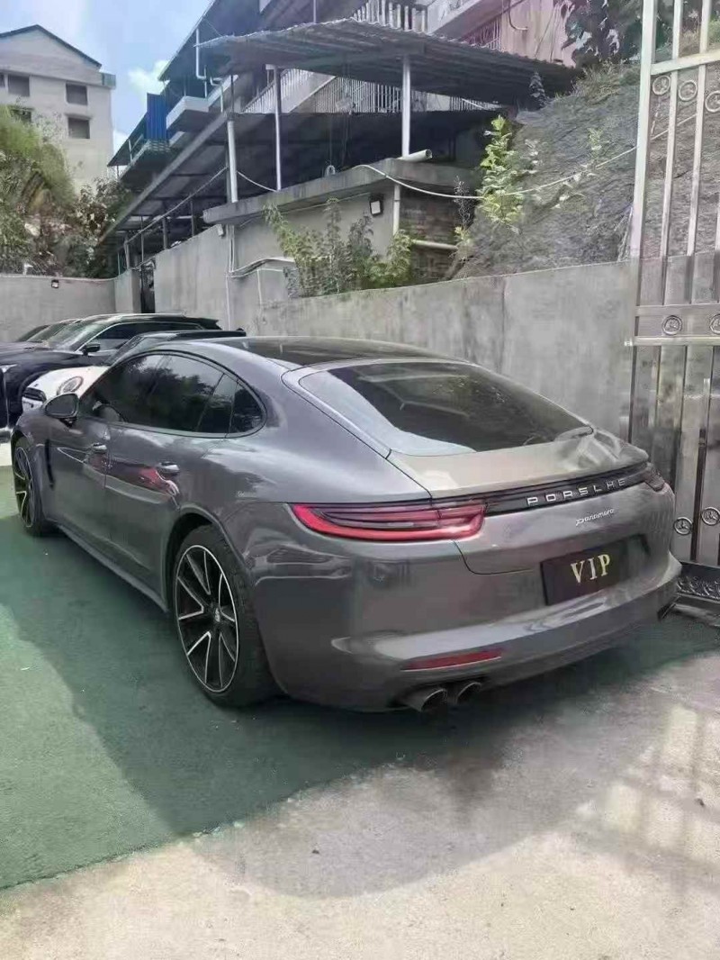 17年邵阳保时捷帕拉梅拉