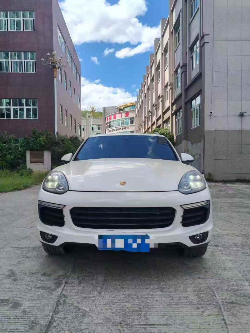 17年泉州保时捷卡宴