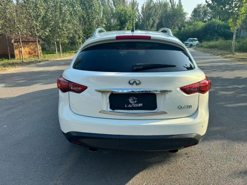 14年滨州英菲尼迪QX70