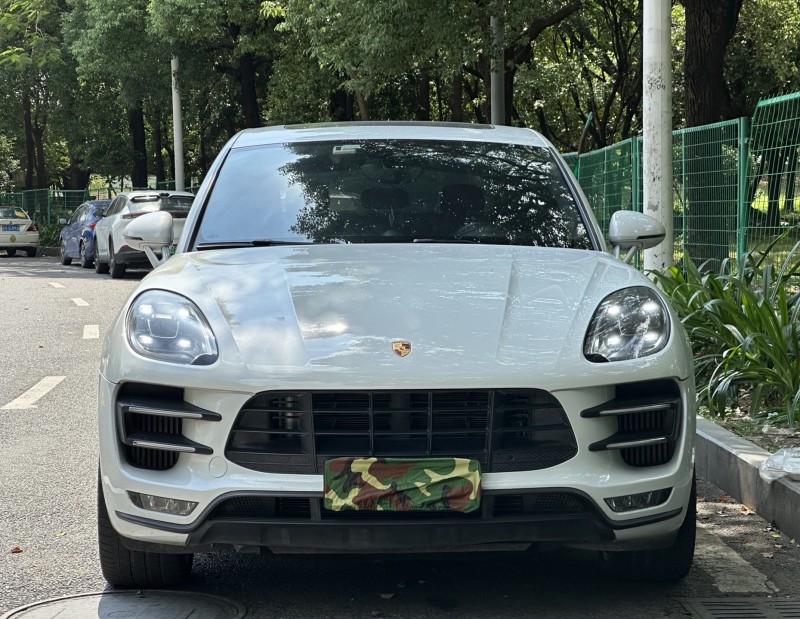17年东莞市保时捷Macan