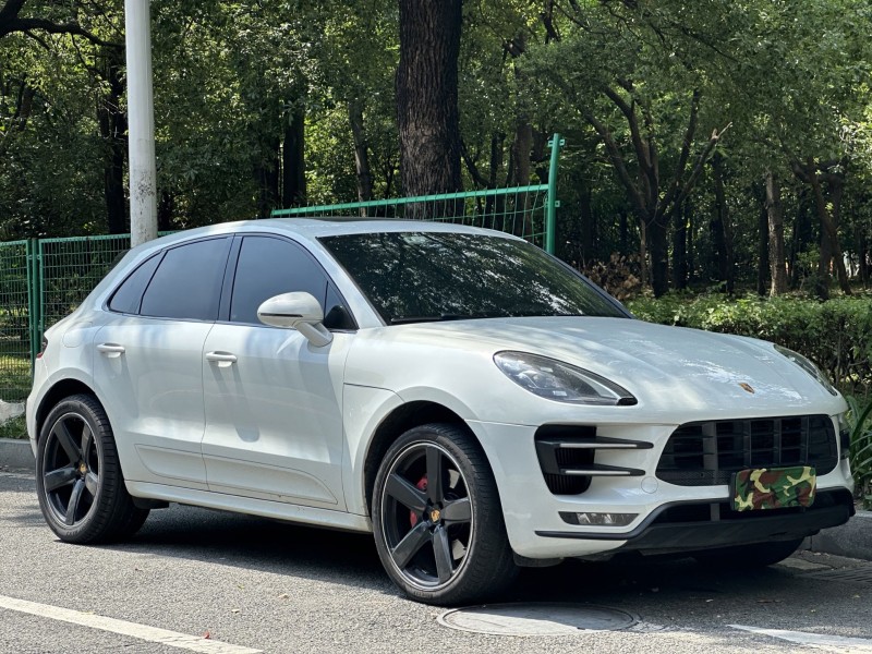 17年东莞市保时捷Macan