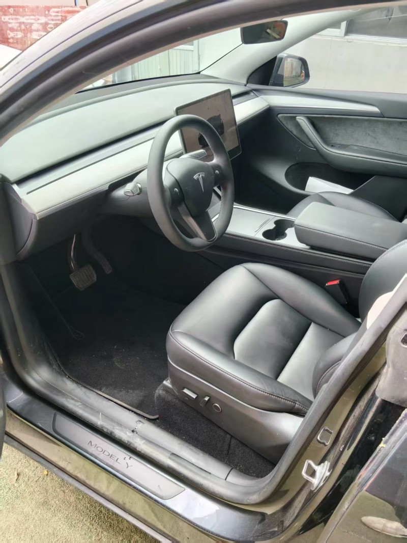 24年青岛特斯拉MODEL Y