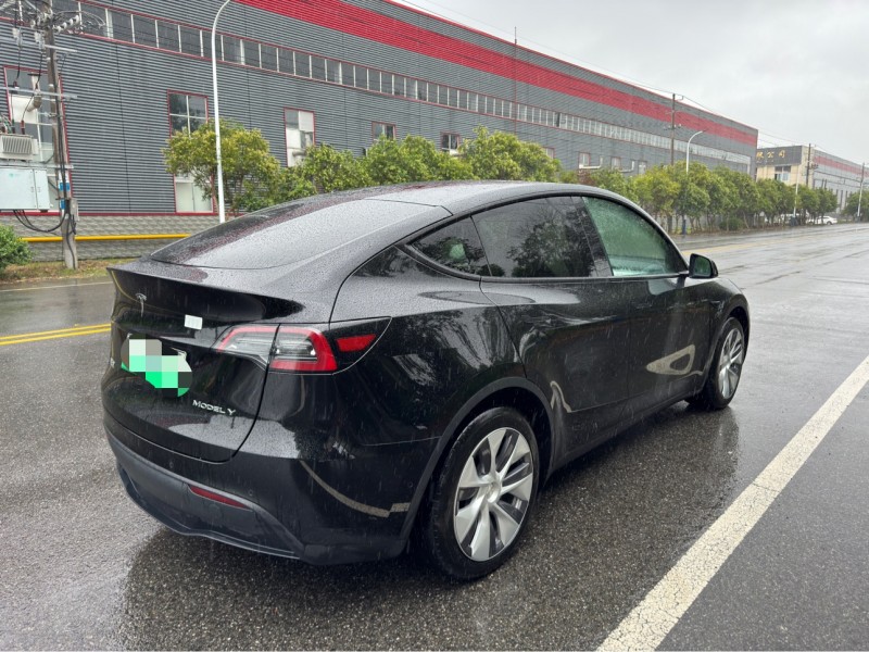 23年盐城特斯拉MODEL Y