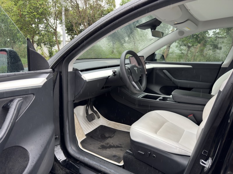 23年盐城特斯拉MODEL Y