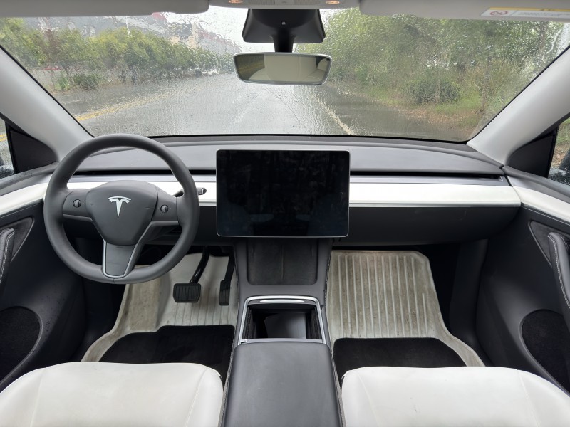 23年盐城特斯拉MODEL Y