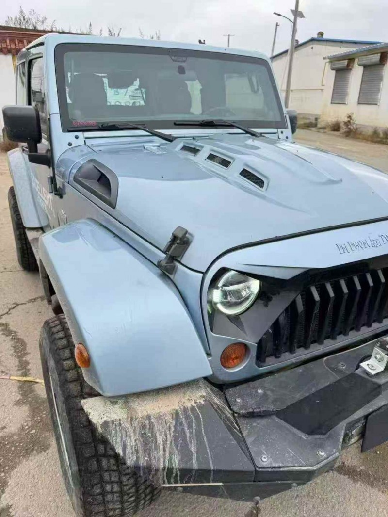13年赤峰Jeep牧马人