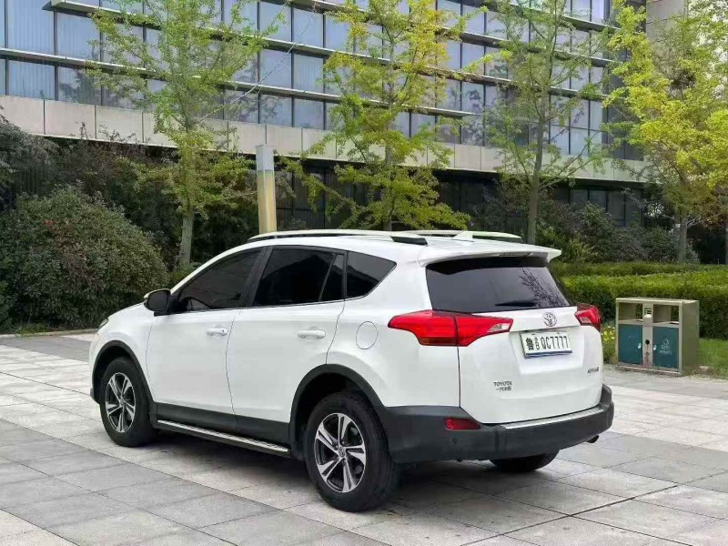 15年枣庄丰田RAV4荣放