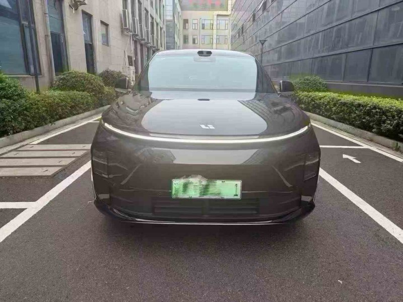 25年嘉兴理想L6