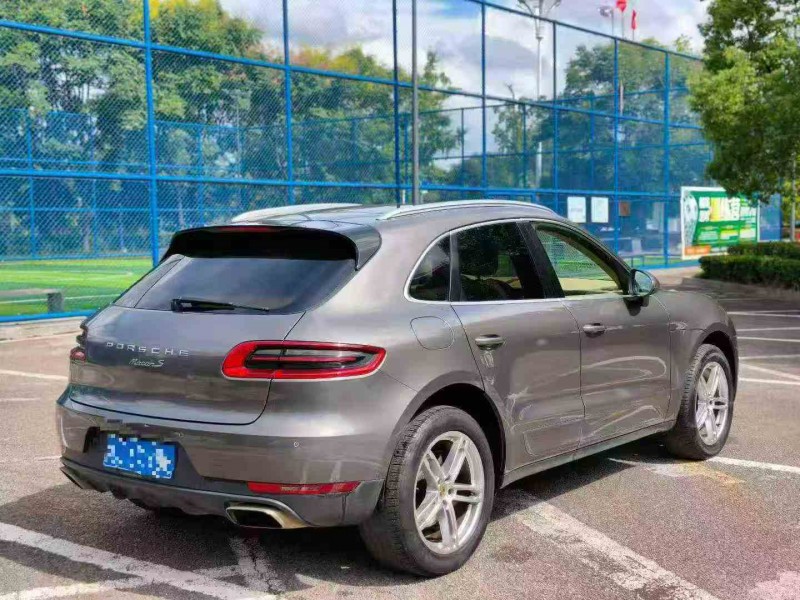 15年嘉兴保时捷Macan