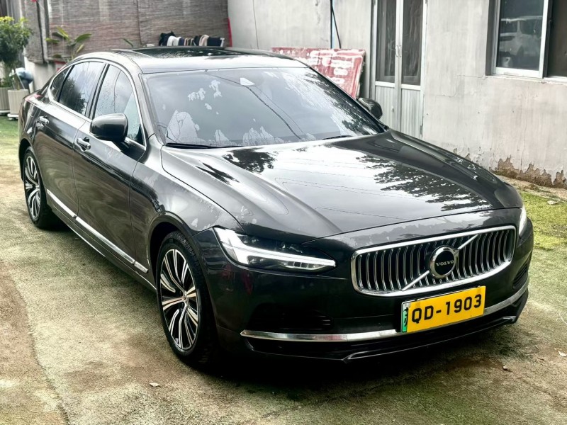 21年青岛沃尔沃S90