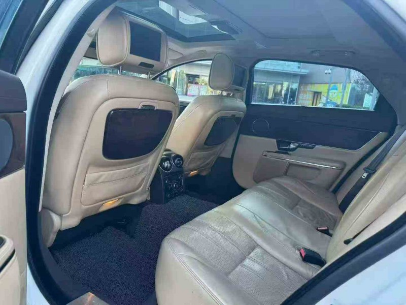 12年金华捷豹XJL