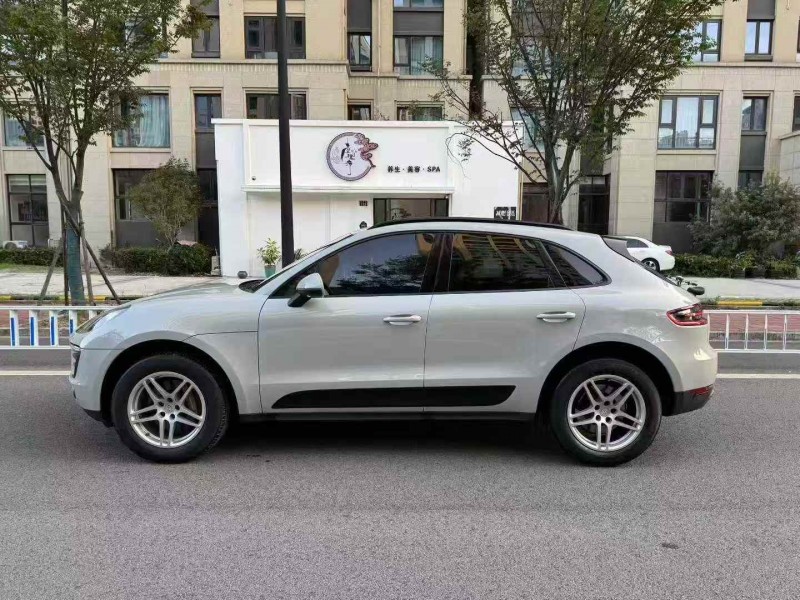 18年嘉兴保时捷Macan