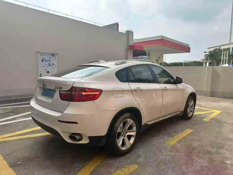 14年龙岩宝马X6