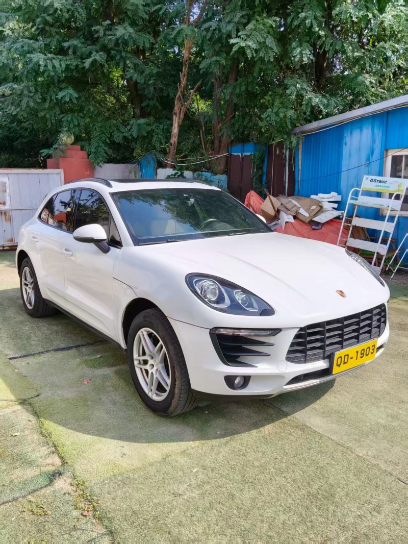 17年青岛保时捷Macan
