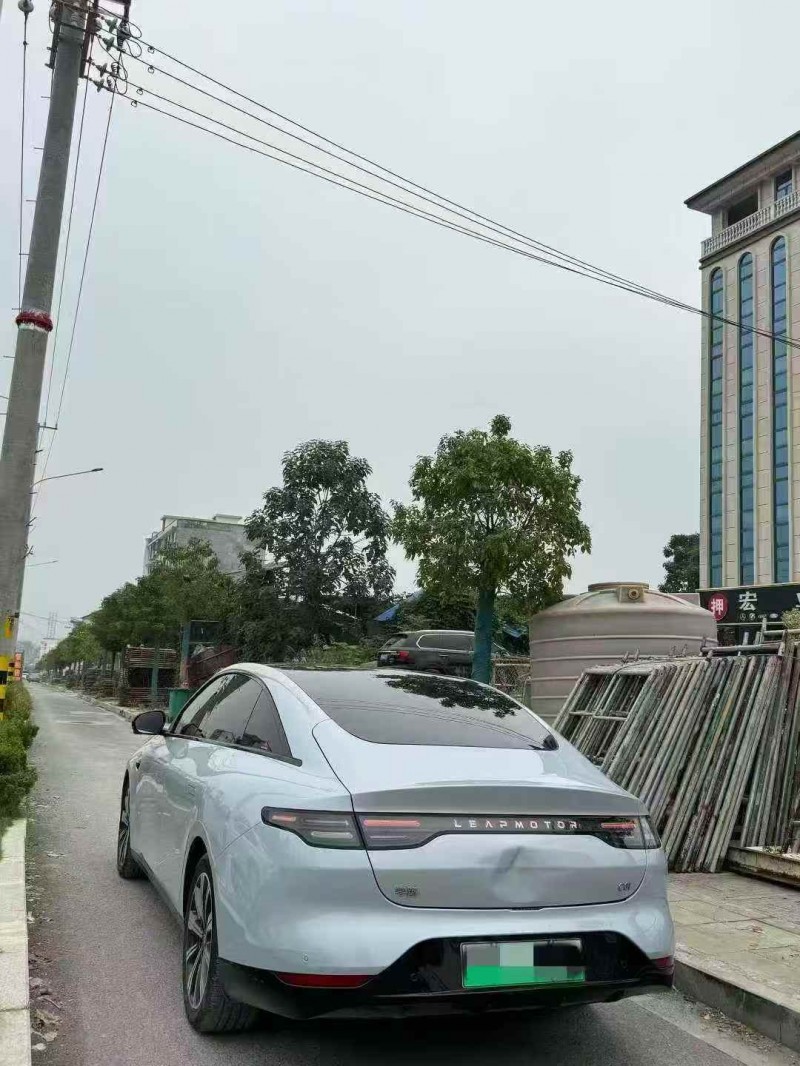 23年常德零跑汽车C01