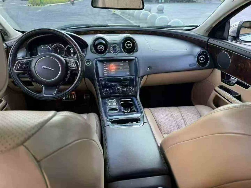 12年嘉兴捷豹XJL
