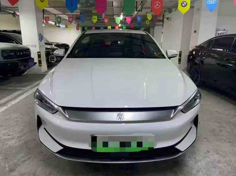 25年自贡比亚迪秦
