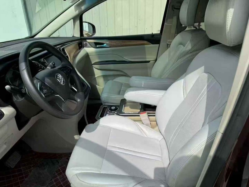 20年烟台别克GL8