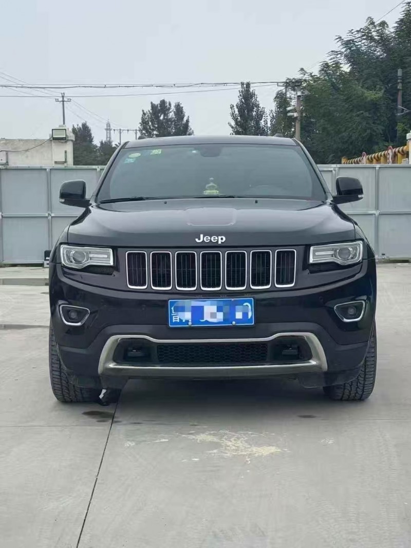 17年青岛Jeep大切诺基