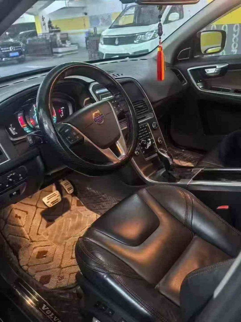14年宜昌沃尔沃XC60