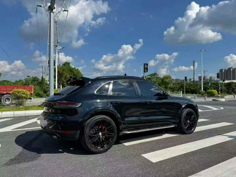 18年汕头保时捷Macan