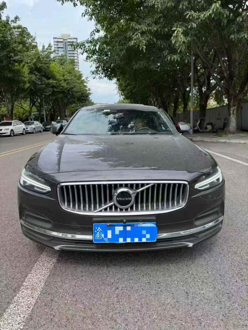 21年重庆市沃尔沃S90