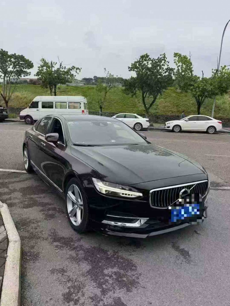 18年重庆市沃尔沃S90