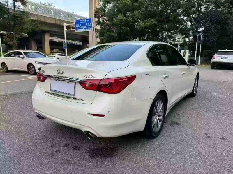 15年湘潭英菲尼迪Q50L